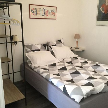 Ferienwohnung Les Hirondelles Argeliers Exterior foto