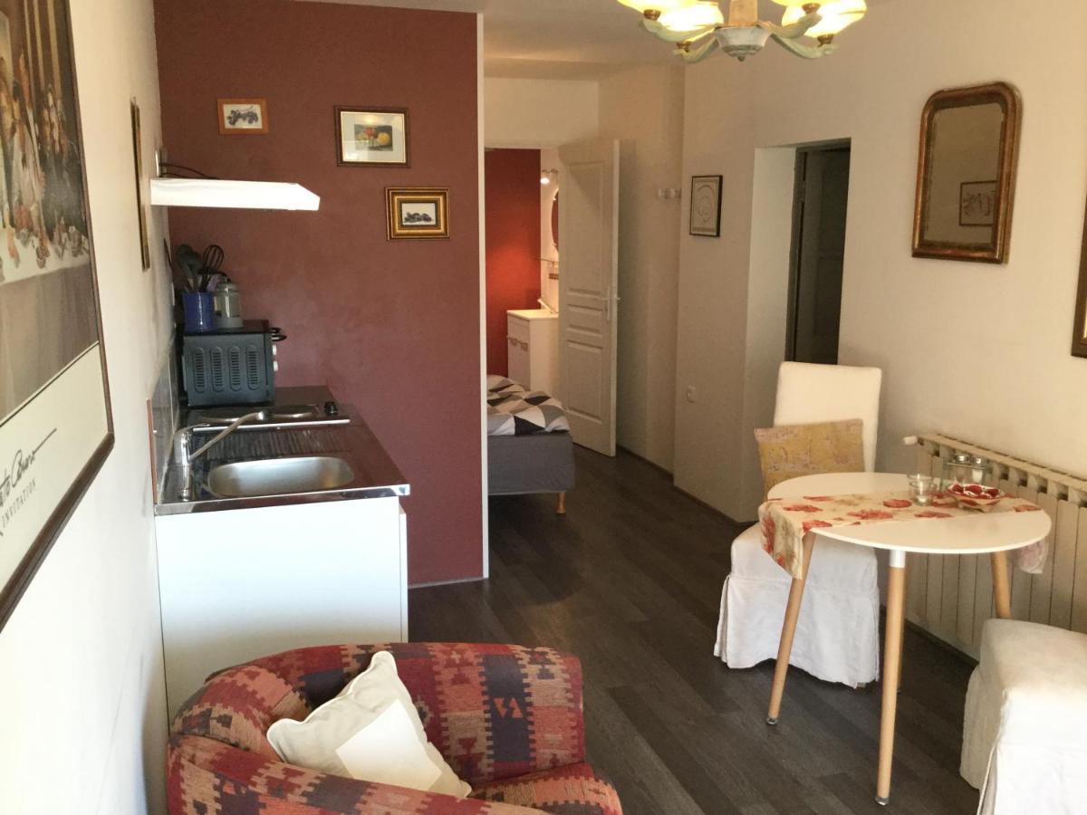 Ferienwohnung Les Hirondelles Argeliers Exterior foto